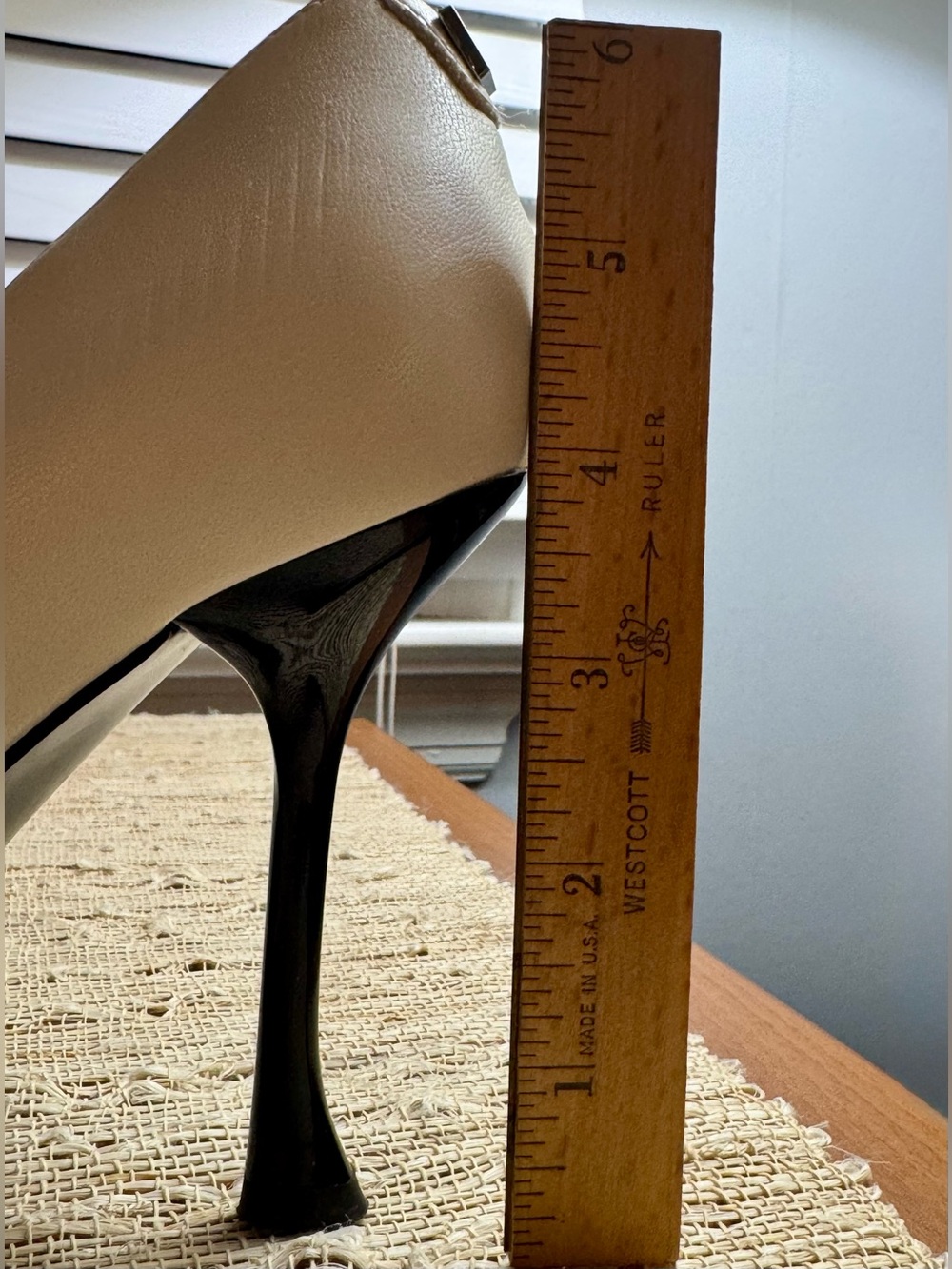 GUESS Peep Toe Stiletto Heels White with Black Patent Heels and Toe Points Sz 8 - Picture 16 of 16